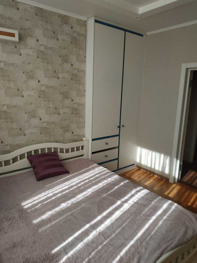 Оренда 2-кімнатної квартири 60 м², Сім'ї Кульженків вул., 35