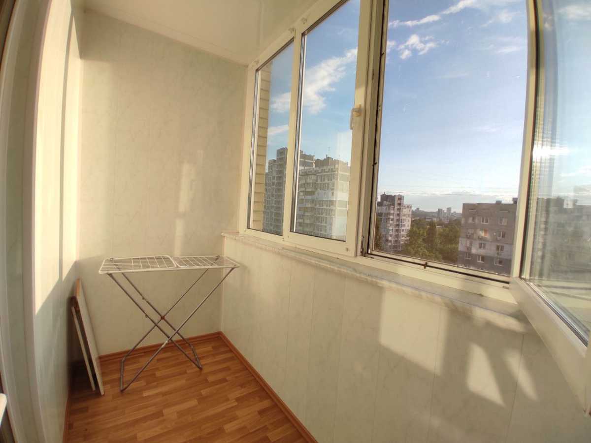 Продаж 1-кімнатної квартири 52 м², Йорданська вул., 9К