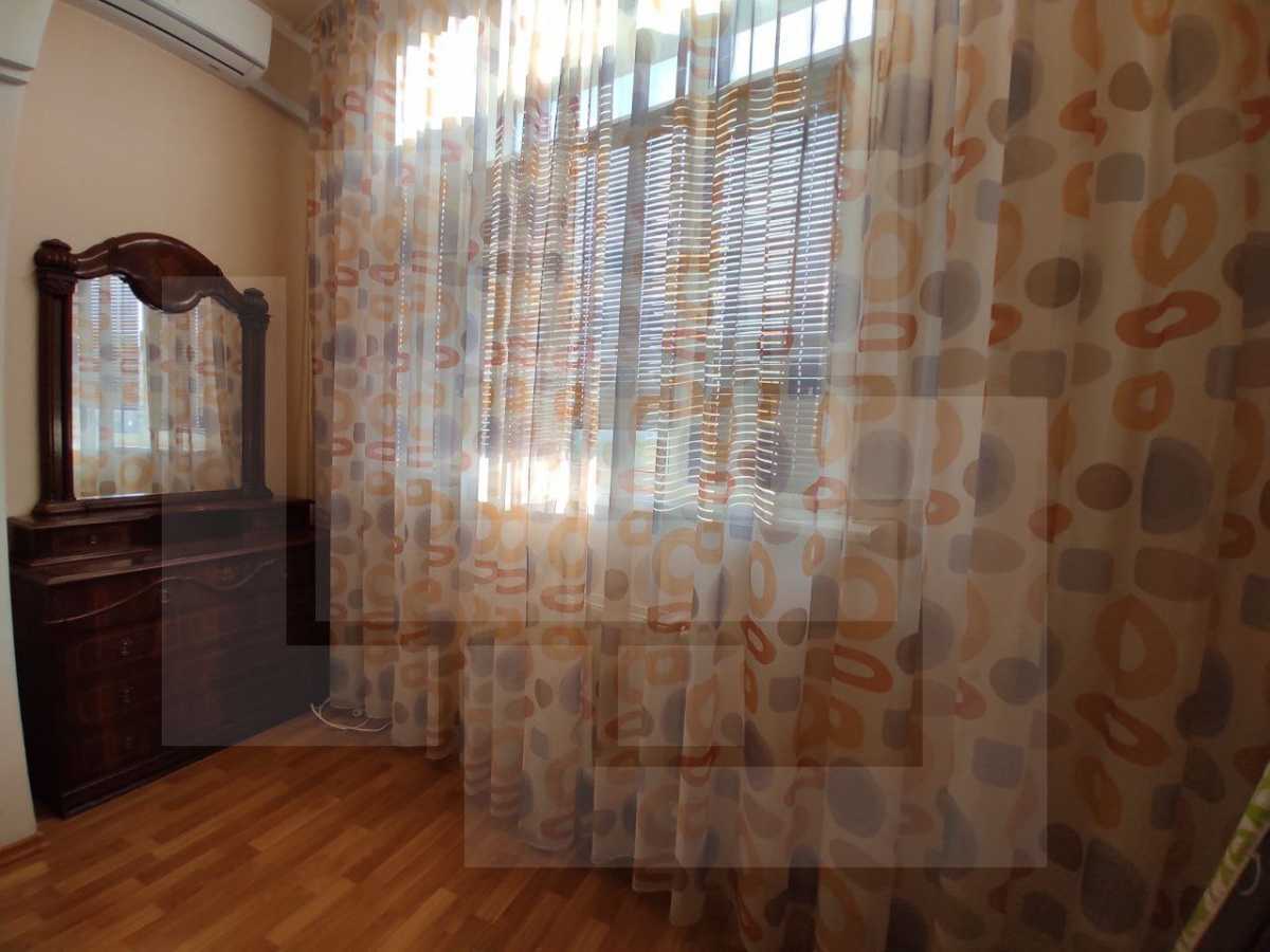 Продаж 1-кімнатної квартири 52 м², Йорданська вул., 9К