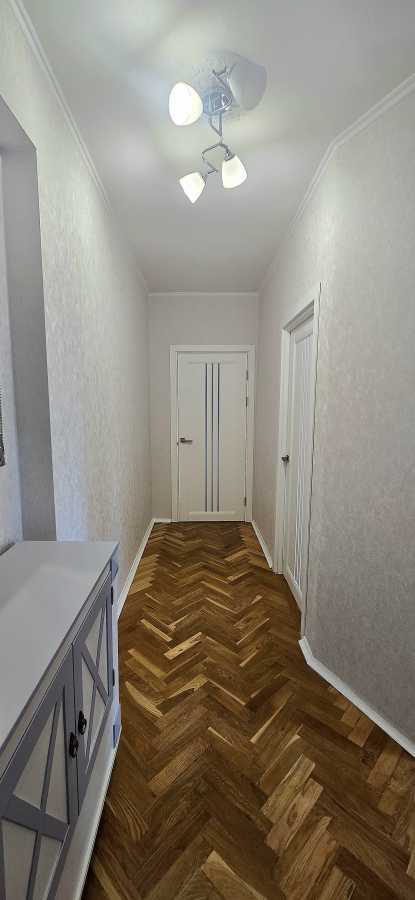 Оренда 3-кімнатної квартири 59 м², Лесі Українки бул., 24
