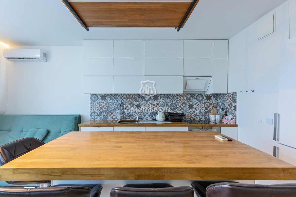 Продаж 2-кімнатної квартири 67.7 м², Євгена Сверстюка вул., 6А