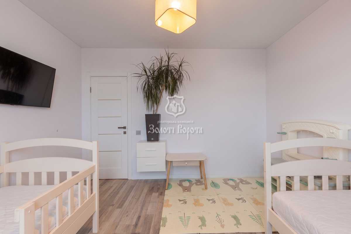 Продаж 2-кімнатної квартири 67.7 м², Євгена Сверстюка вул., 6А