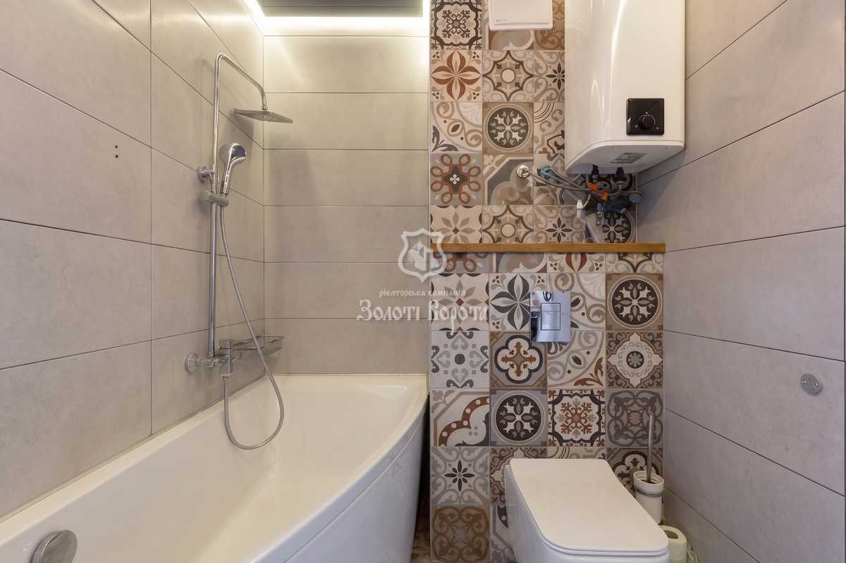 Продаж 2-кімнатної квартири 67.7 м², Євгена Сверстюка вул., 6А