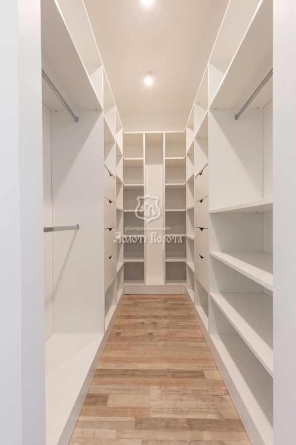 Продаж 2-кімнатної квартири 67.7 м², Євгена Сверстюка вул., 6А