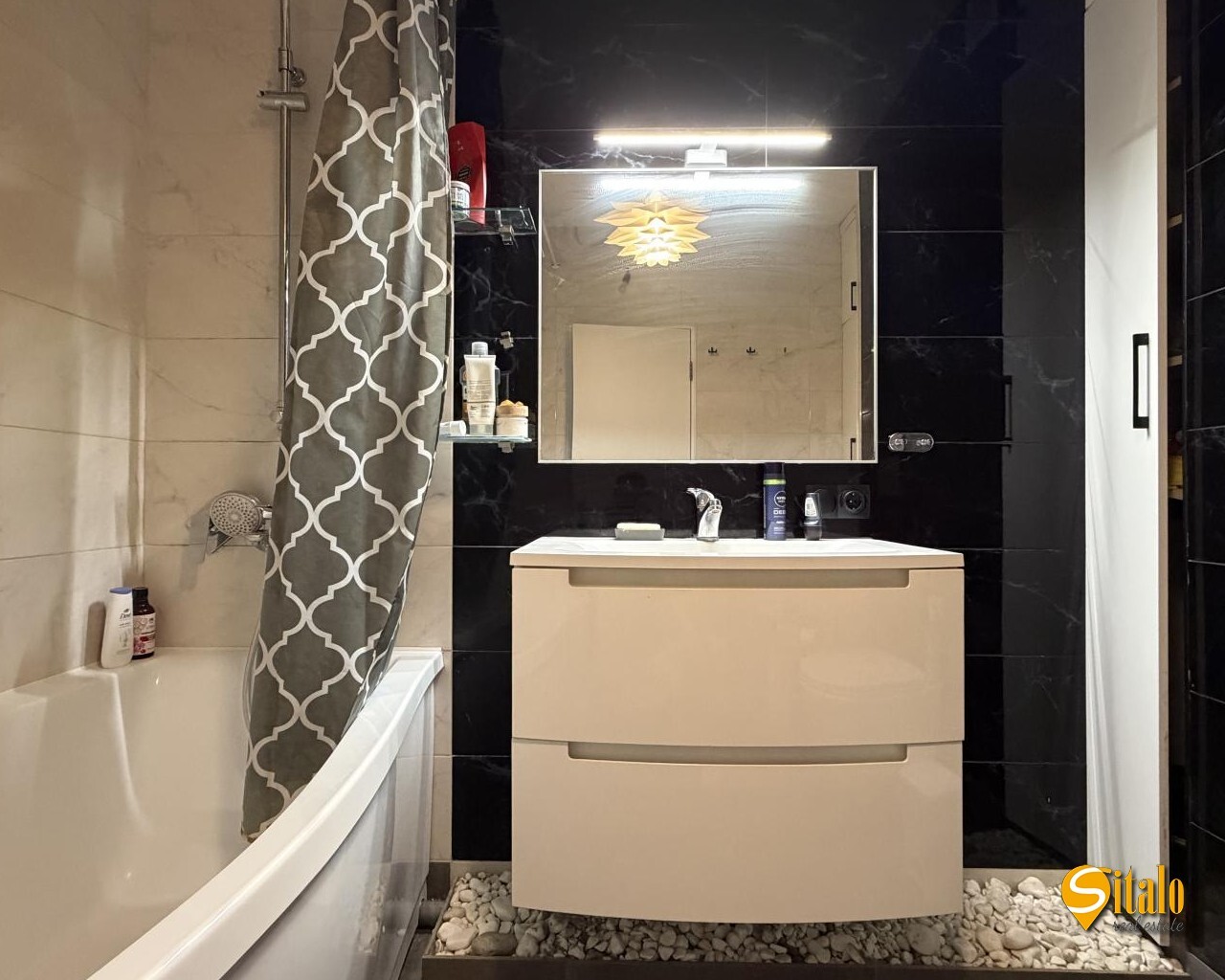 Продаж 1-кімнатної квартири 51 м², Центральна вул., 21А
