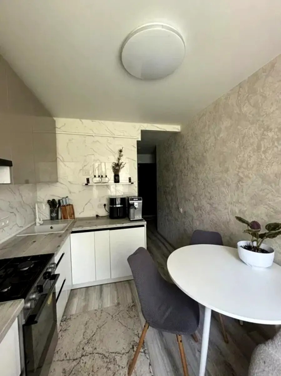 Продажа 2-комнатной квартиры 49 м², Запорожское шоссе