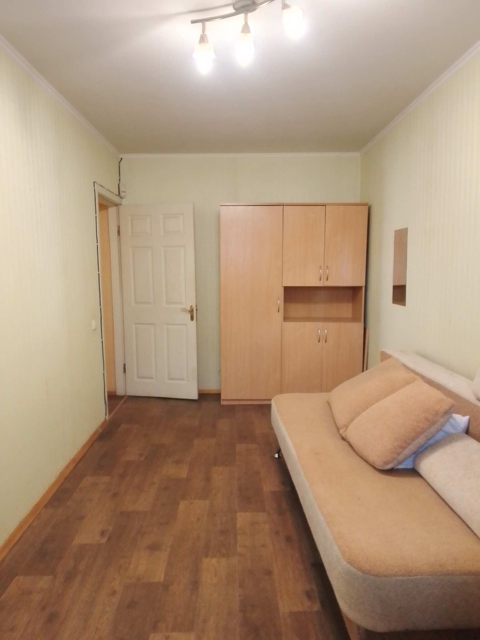 Продажа 3-комнатной квартиры 58 м², Соборности просп., 11