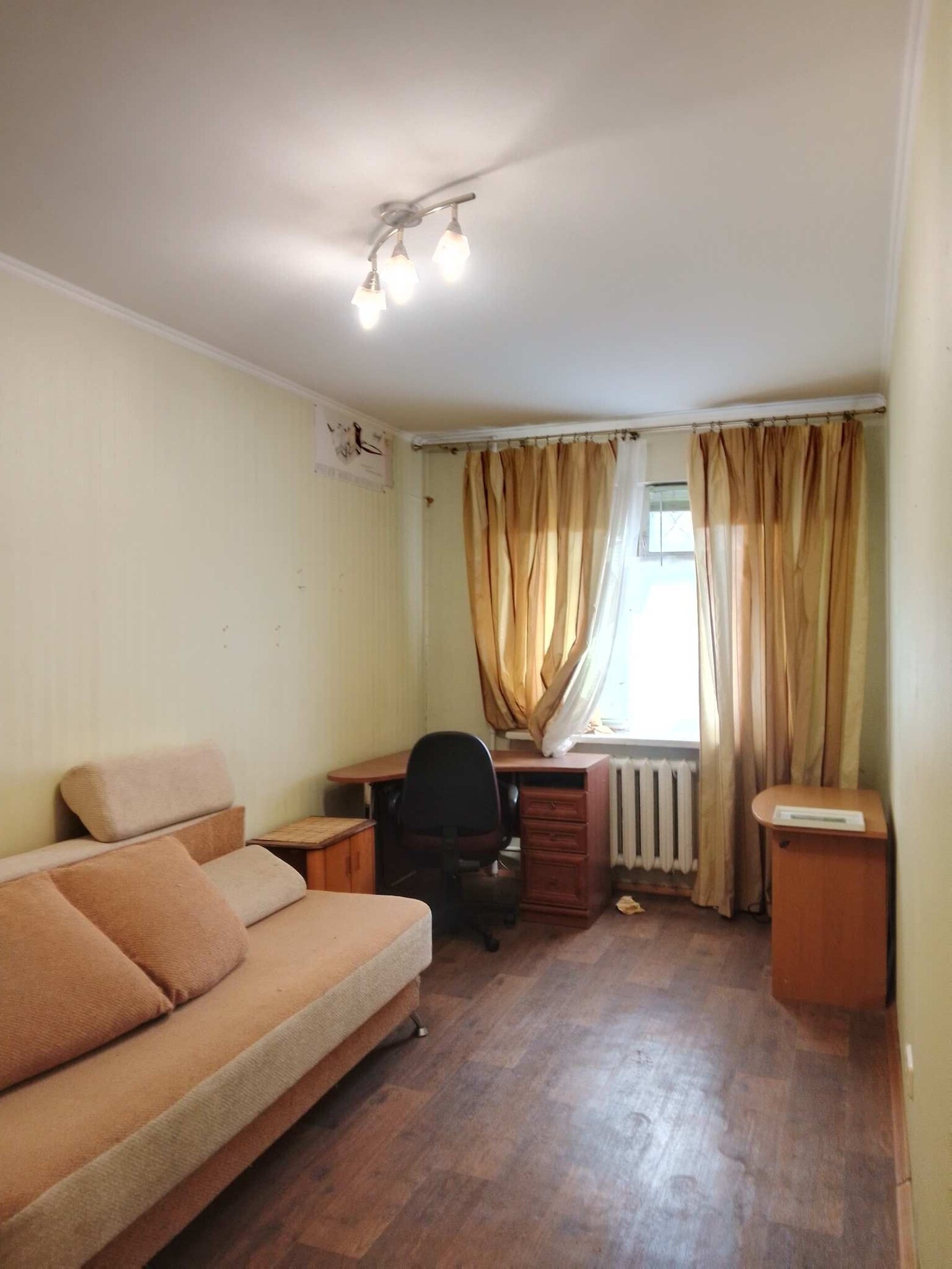 Продажа 3-комнатной квартиры 58 м², Соборности просп., 11