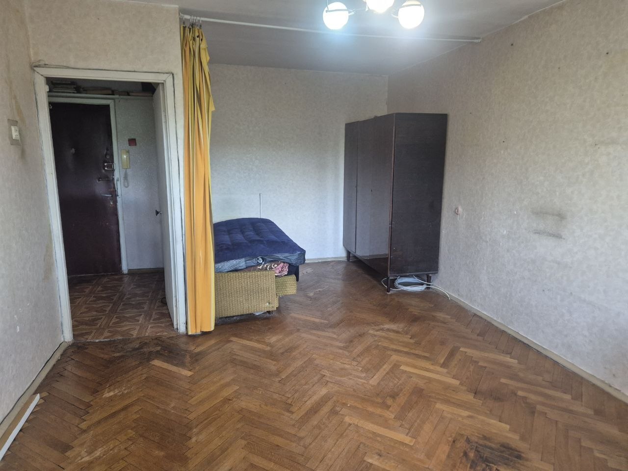 Продаж 1-кімнатної квартири 36.2 м², Ратушного 18