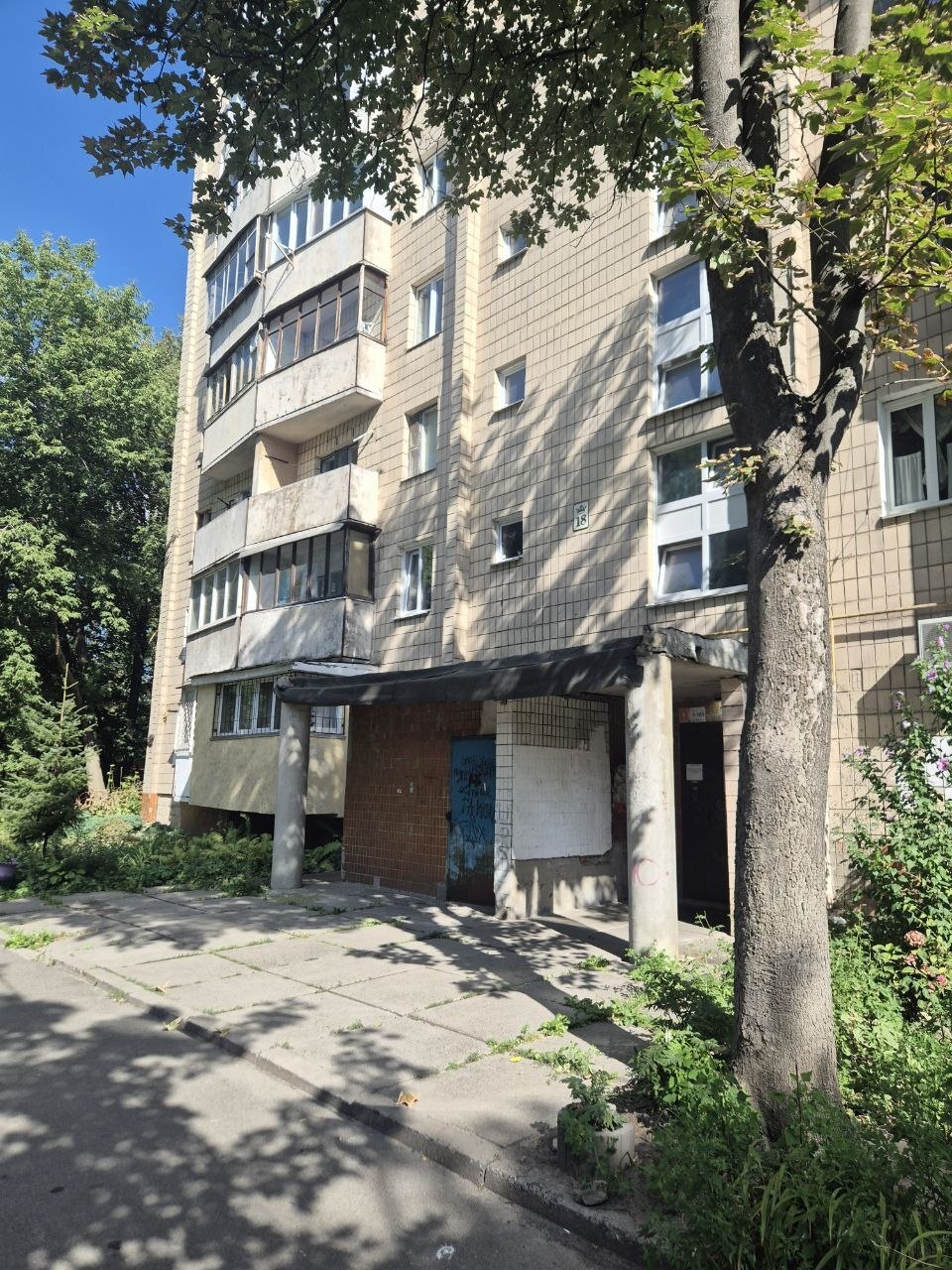 Продаж 1-кімнатної квартири 36.2 м², Ратушного 18