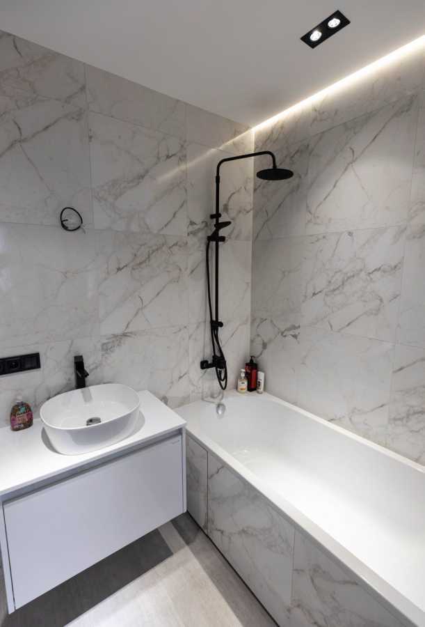 Оренда 3-кімнатної квартири 78 м², Салютна вул., 2