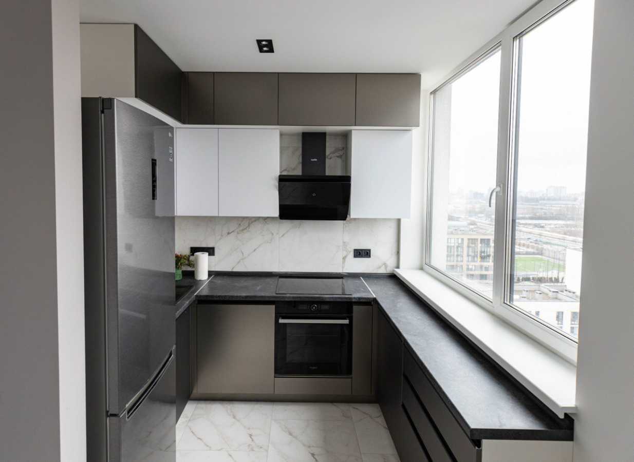 Оренда 3-кімнатної квартири 78 м², Салютна вул., 2