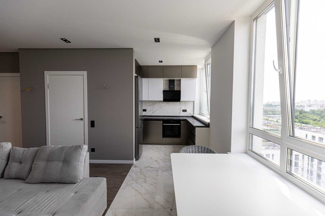 Оренда 3-кімнатної квартири 78 м², Салютна вул., 2