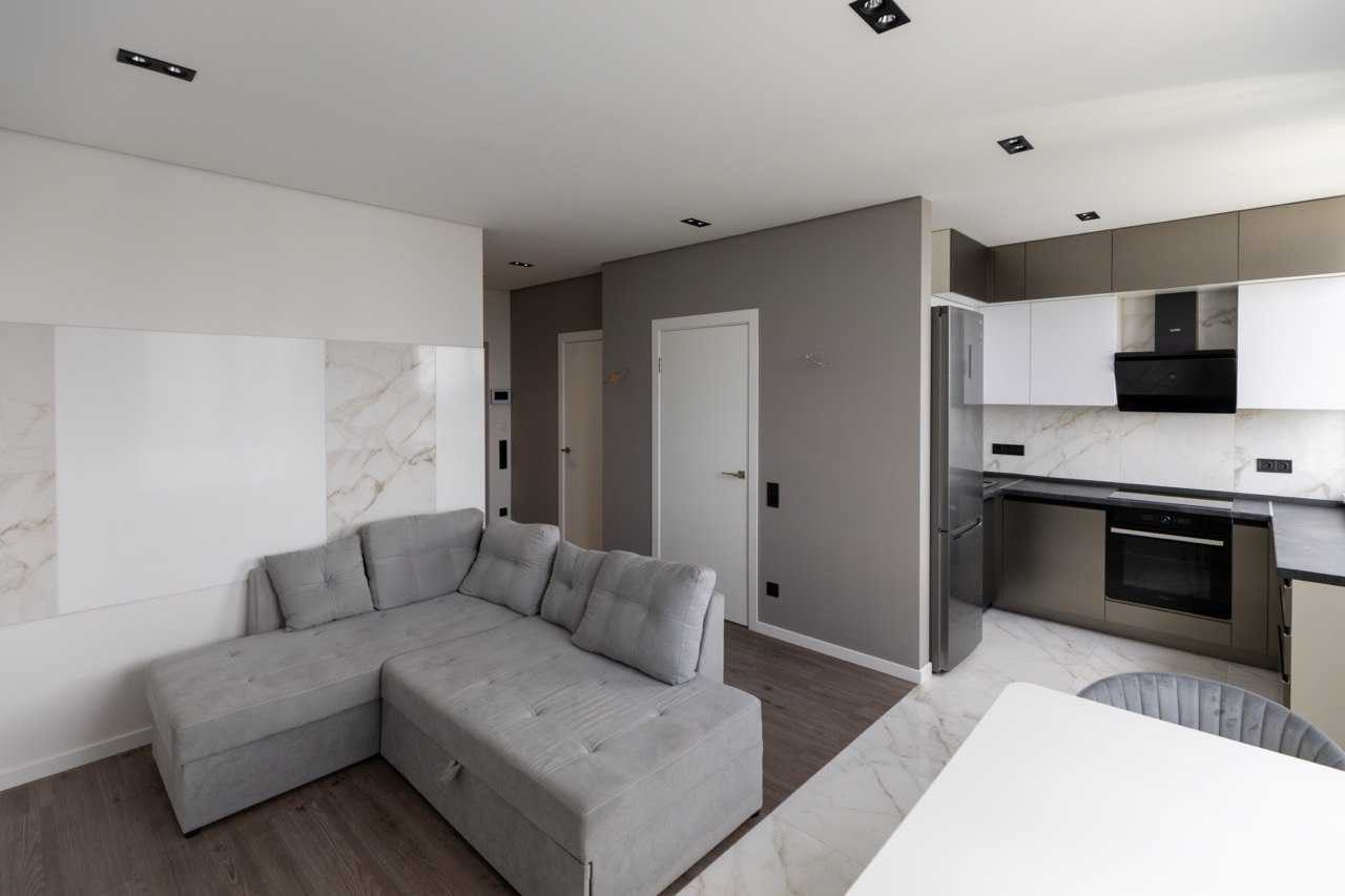 Оренда 3-кімнатної квартири 78 м², Салютна вул., 2