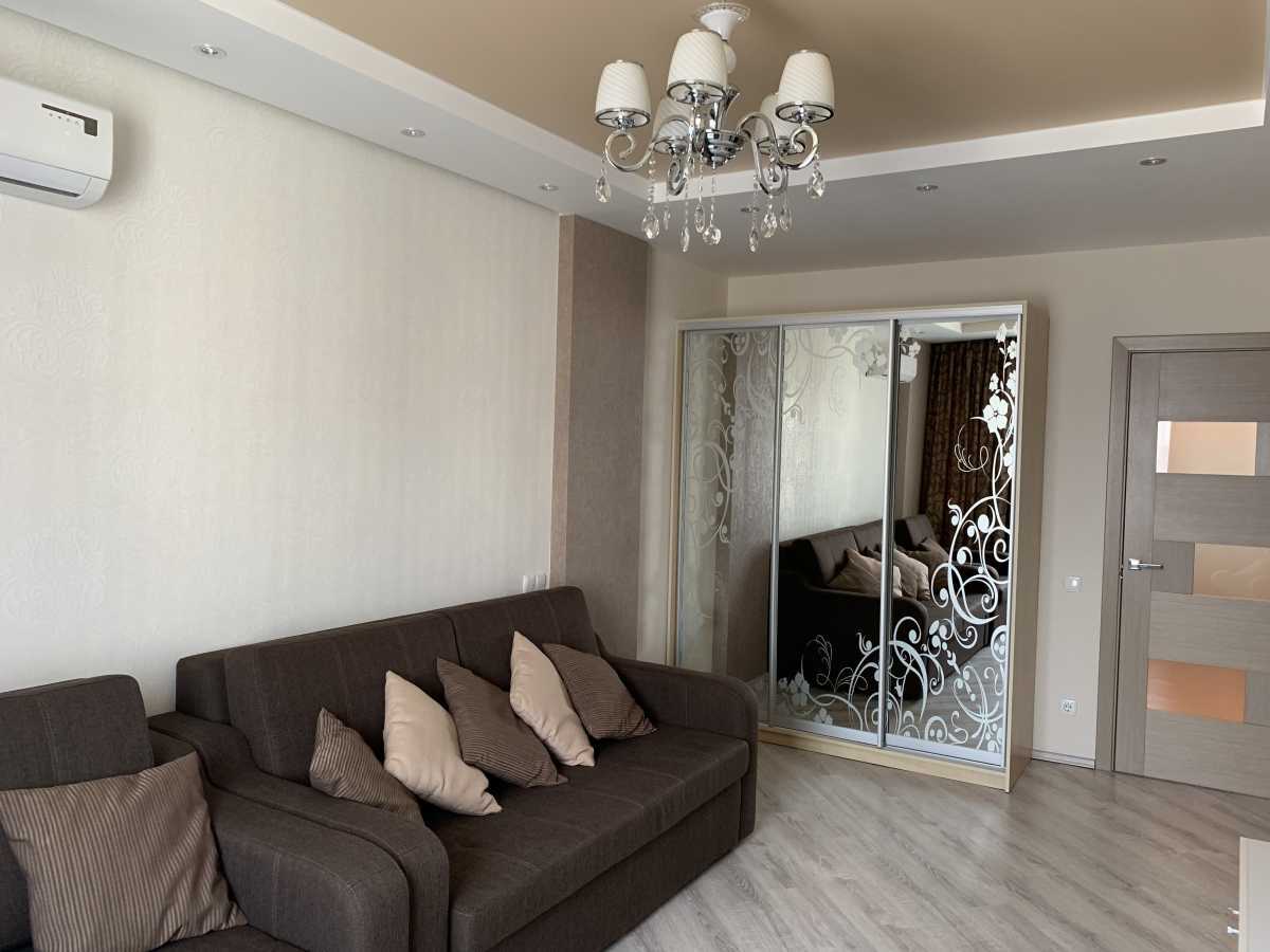 Продаж 1-кімнатної квартири 43.2 м², Єлизавети Чавдар вул., 28