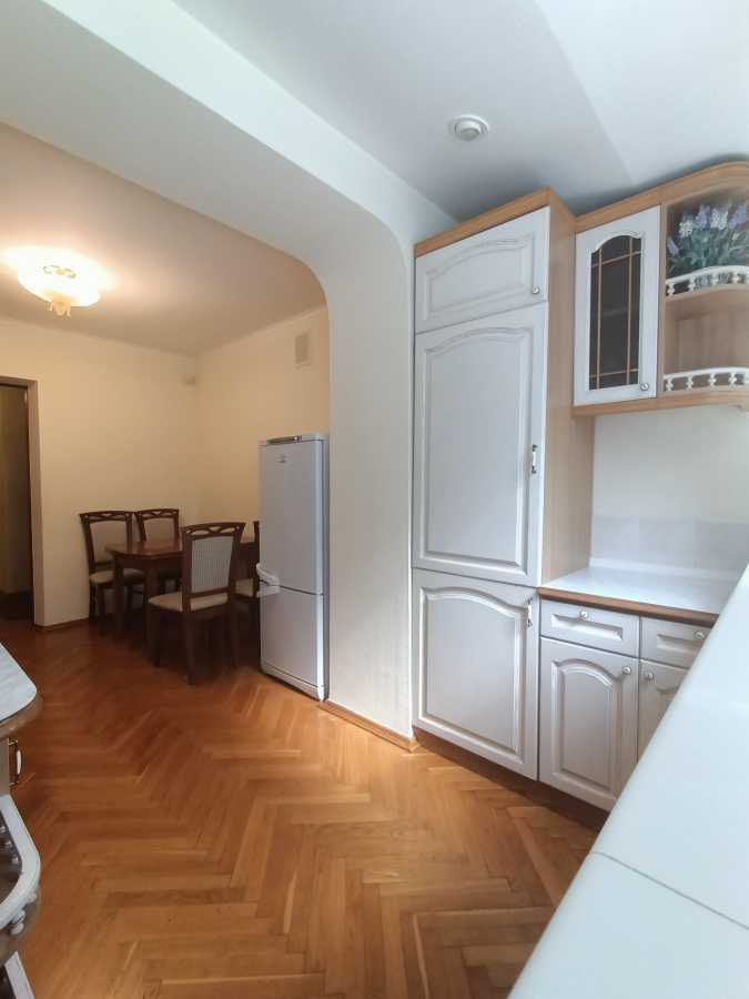 Оренда 4-кімнатної квартири 110 м², Тургенівська вул., 16