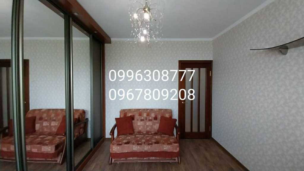 Продажа 2-комнатной квартиры 50.8 м², Людвига Свободы просп.