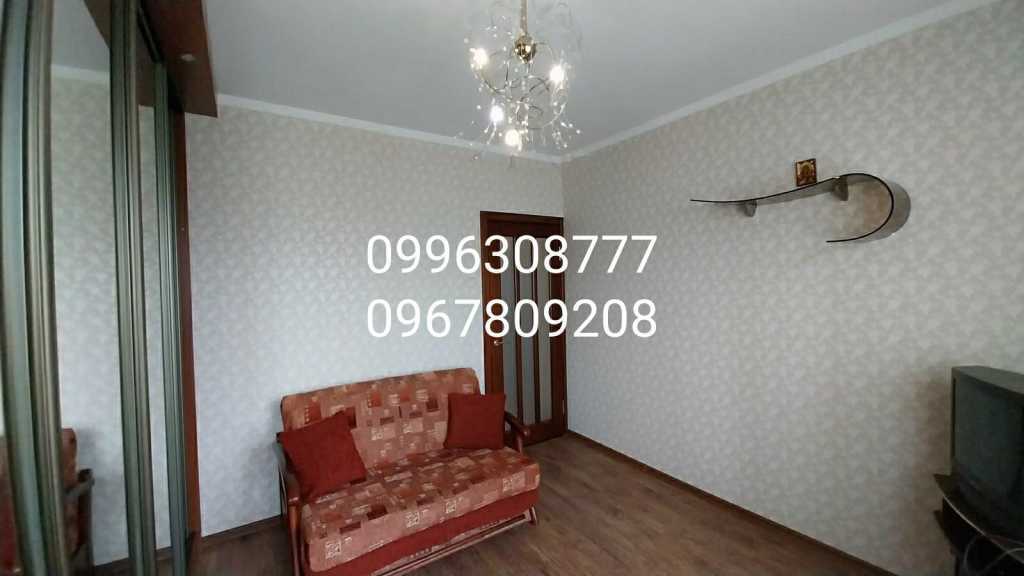 Продажа 2-комнатной квартиры 50.8 м², Людвига Свободы просп.