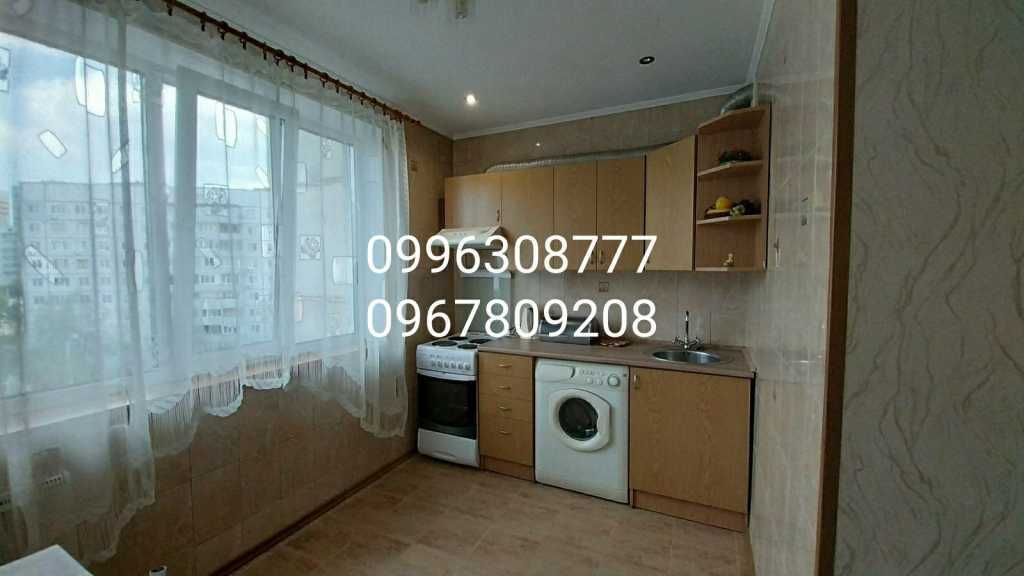 Продажа 2-комнатной квартиры 50.8 м², Людвига Свободы просп.