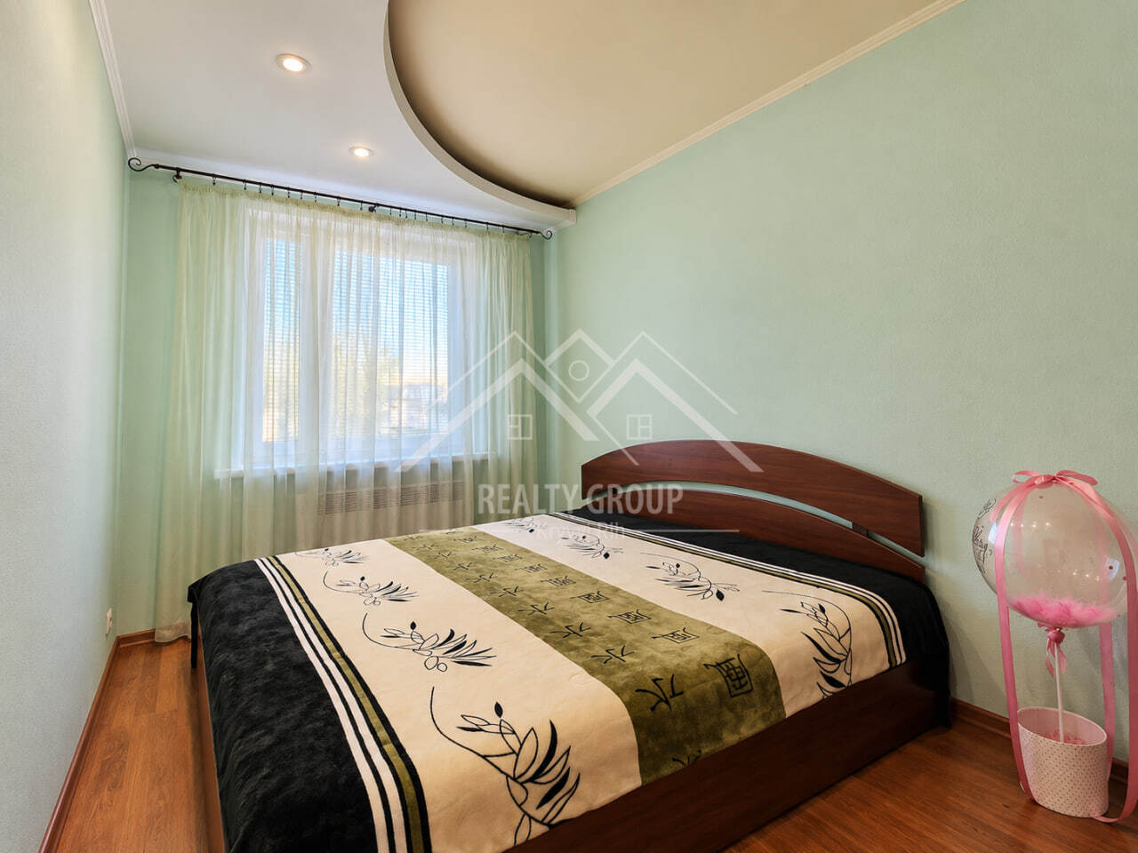 Продажа 2-комнатной квартиры 53 м², Петра Дорошенко ул.