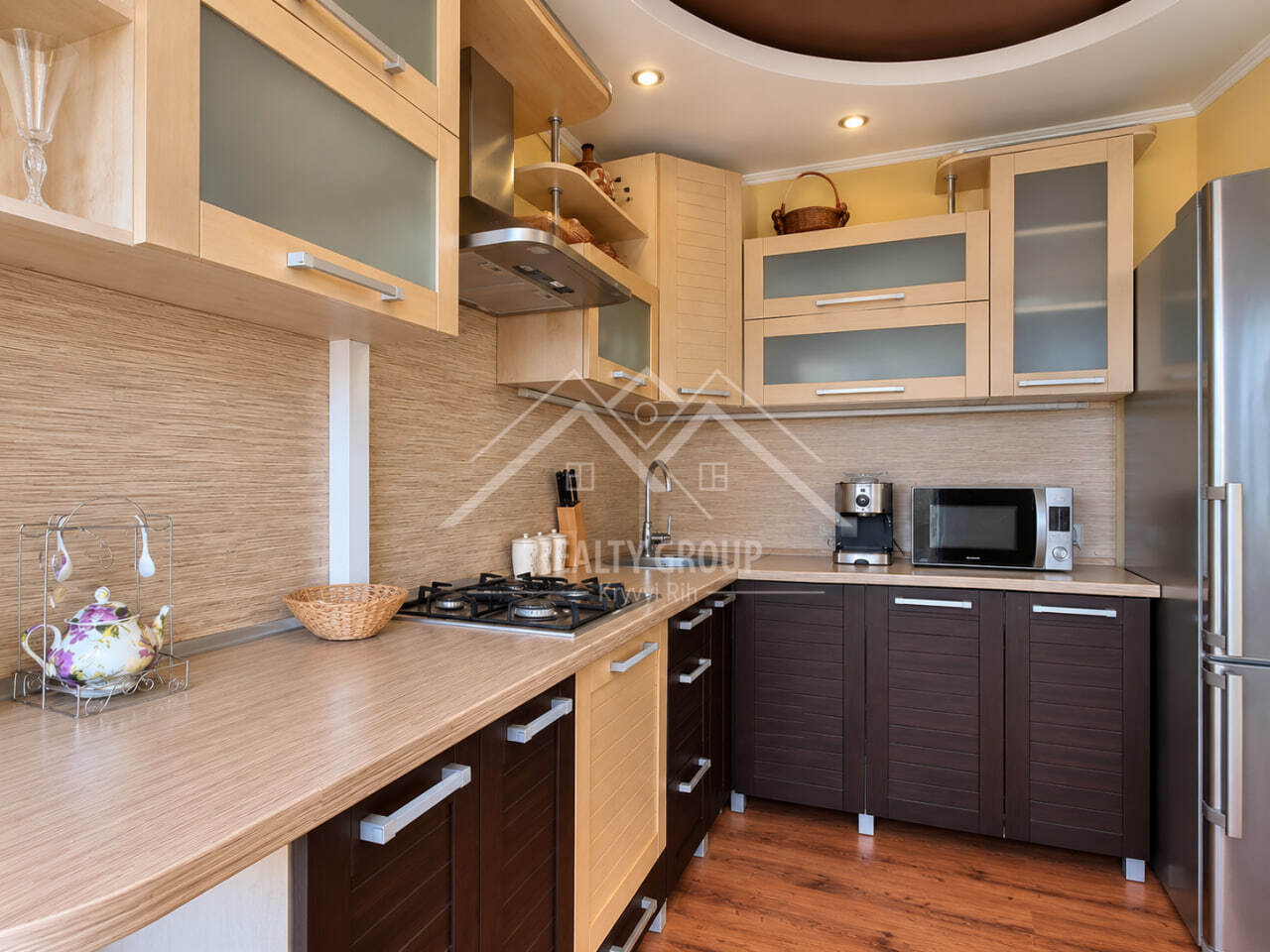 Продажа 2-комнатной квартиры 53 м², Петра Дорошенко ул.