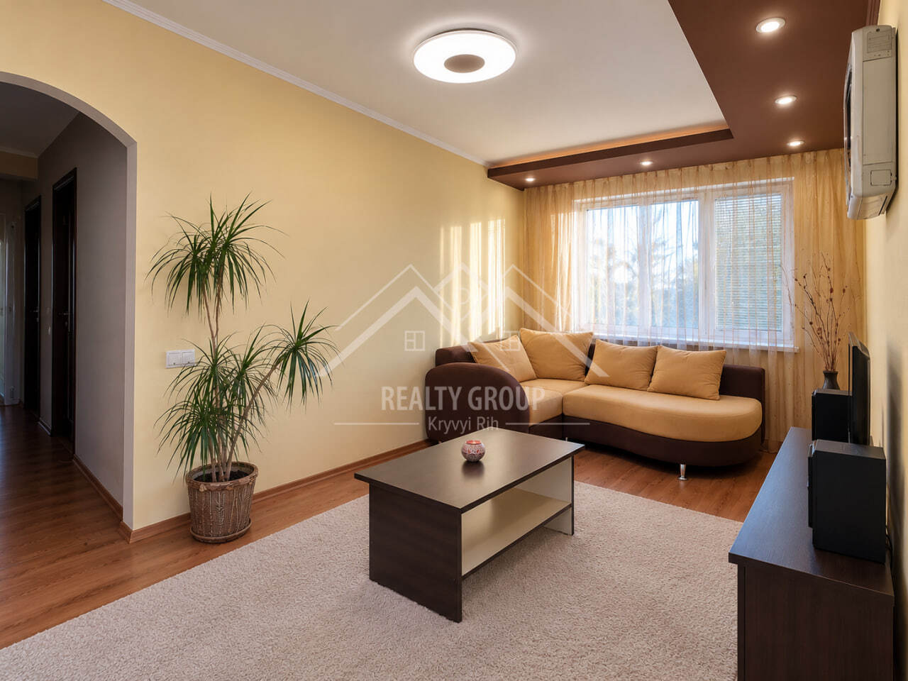 Продажа 2-комнатной квартиры 53 м², Петра Дорошенко ул.