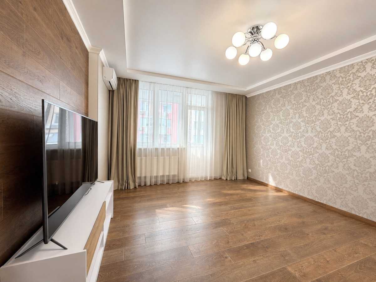 Продажа 1-комнатной квартиры 52 м², Михаила Донца ул., Ломоносова, 48