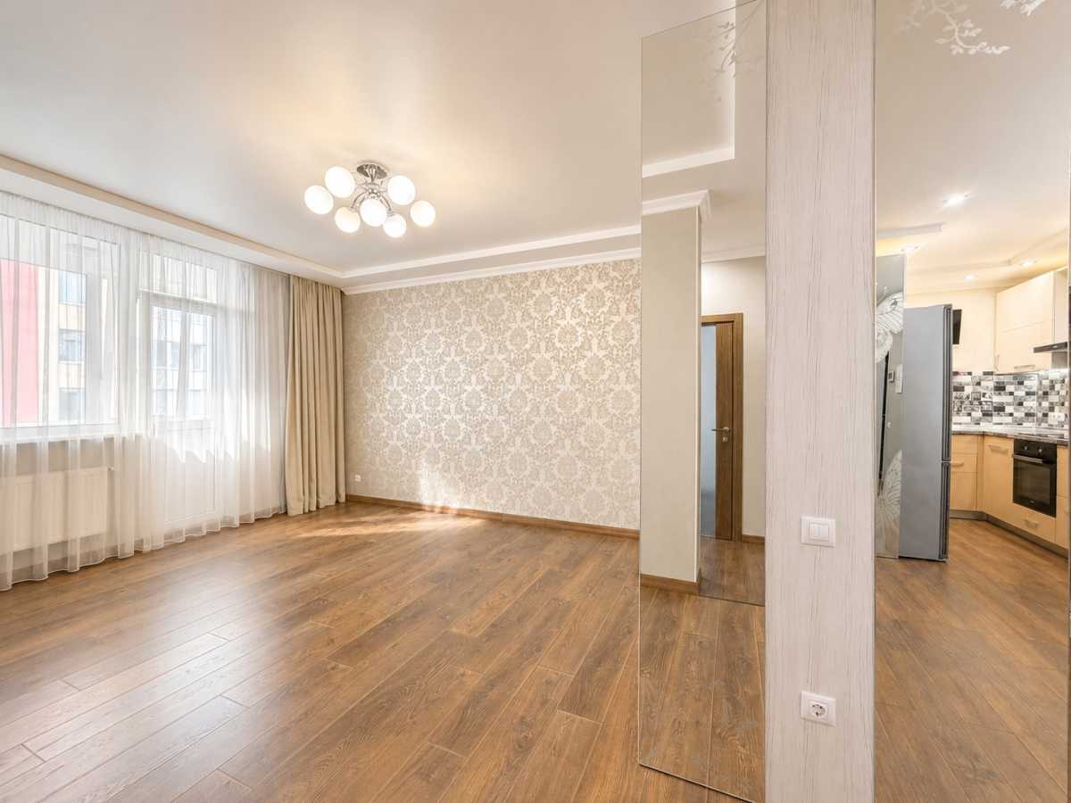Продажа 1-комнатной квартиры 52 м², Михаила Донца ул., Ломоносова, 48