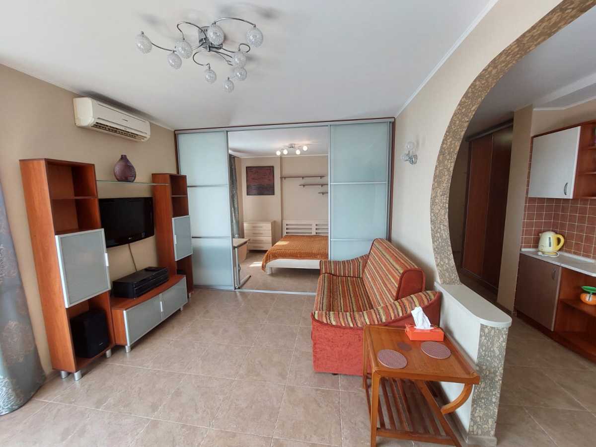 Аренда 1-комнатной квартиры 57 м², Днепровская наб., 26Б