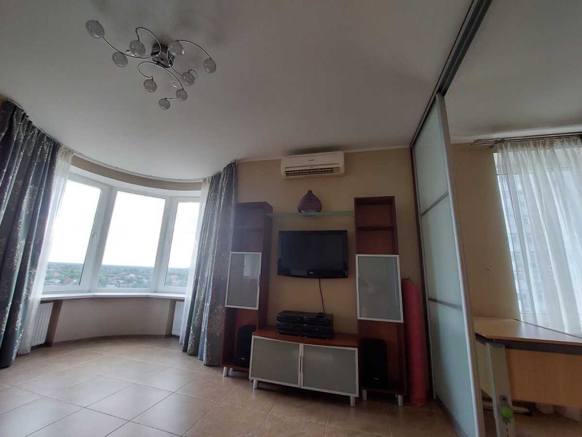 Аренда 1-комнатной квартиры 57 м², Днепровская наб., 26Б