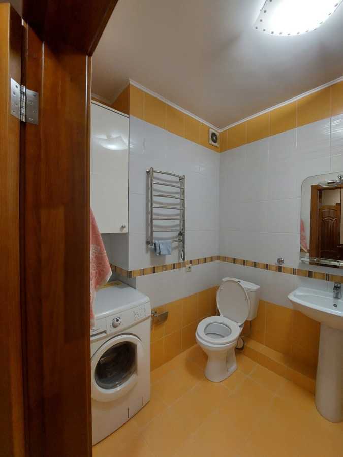 Аренда 1-комнатной квартиры 57 м², Днепровская наб., 26Б