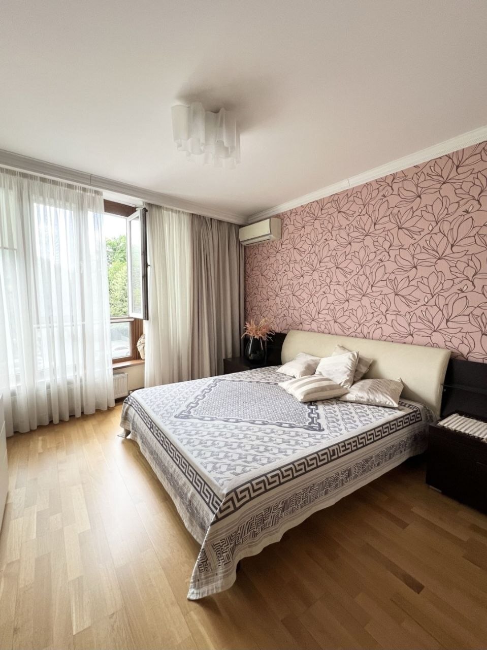 Продажа 1-комнатной квартиры 80 м², Обсерваторный пер., 2/6
