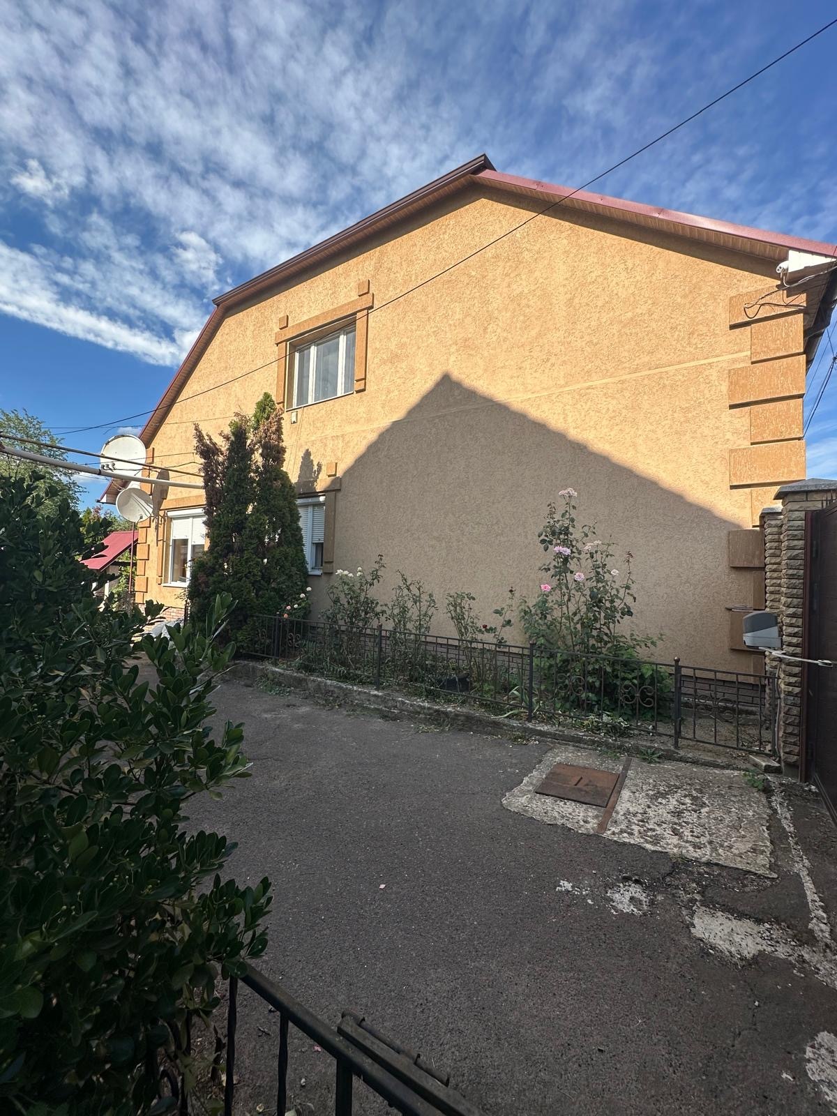 Продажа дома 678 м²