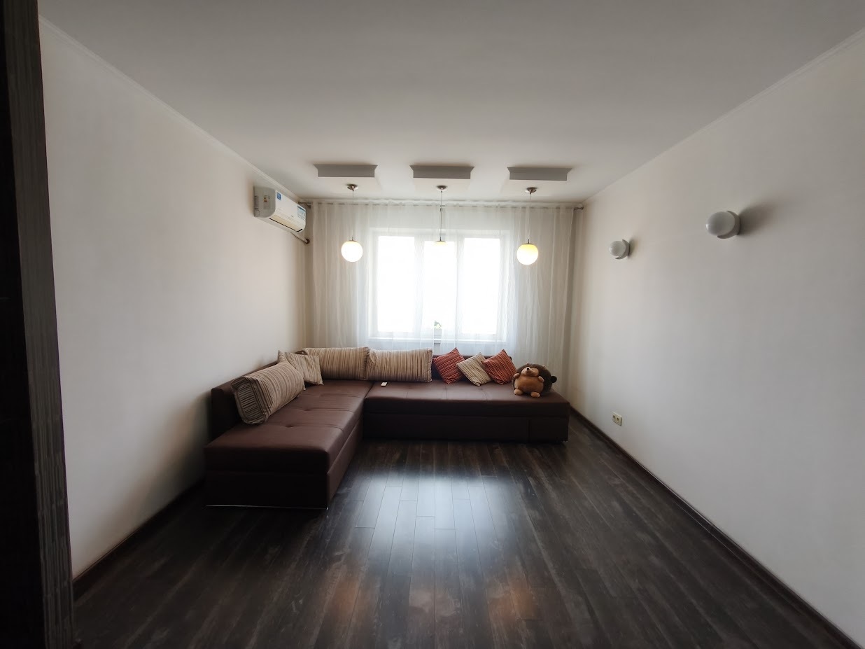 Продаж 2-кімнатної квартири 56 м², Олександра Мішуги вул.