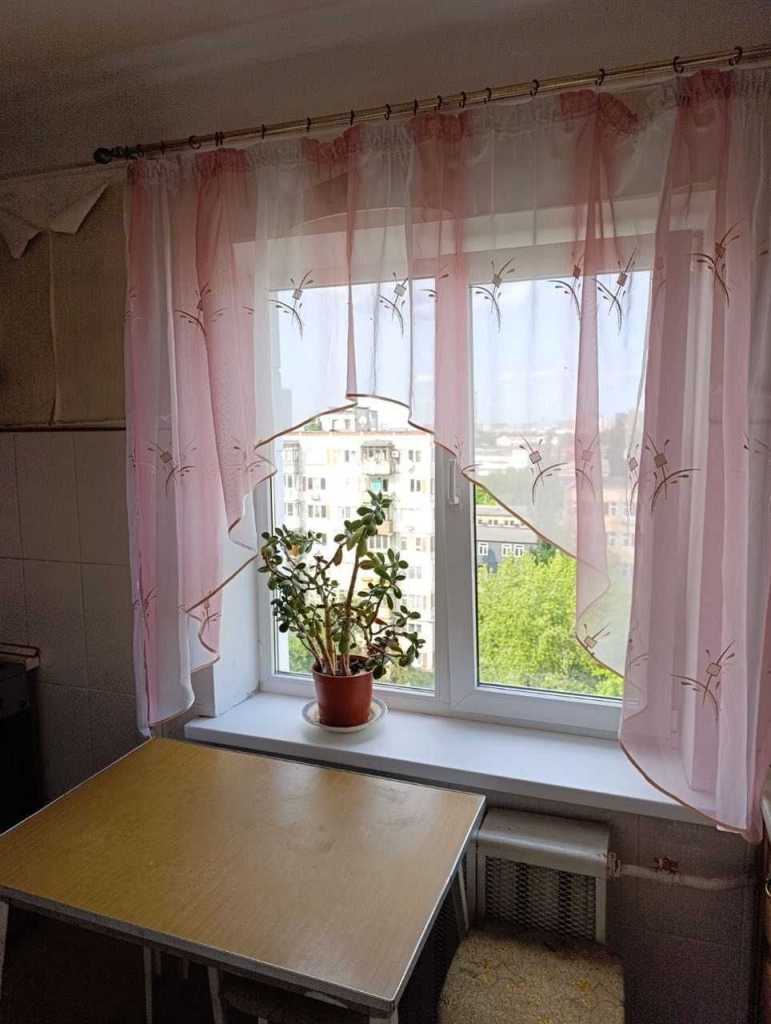Оренда 3-кімнатної квартири 62 м², Кирилівська вул., 117