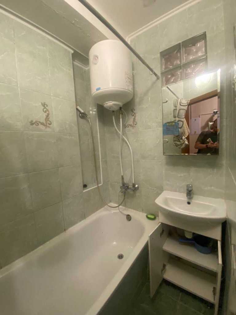 Оренда 3-кімнатної квартири 62 м², Кирилівська вул., 117