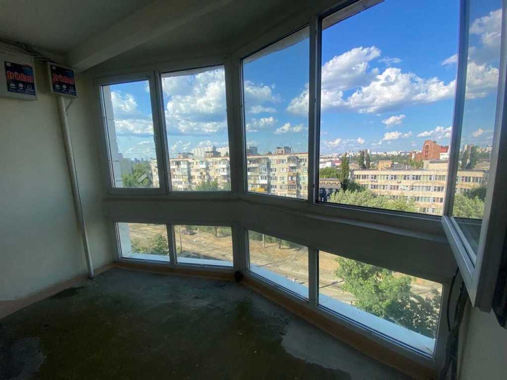 Оренда 3-кімнатної квартири 62 м², Кирилівська вул., 117