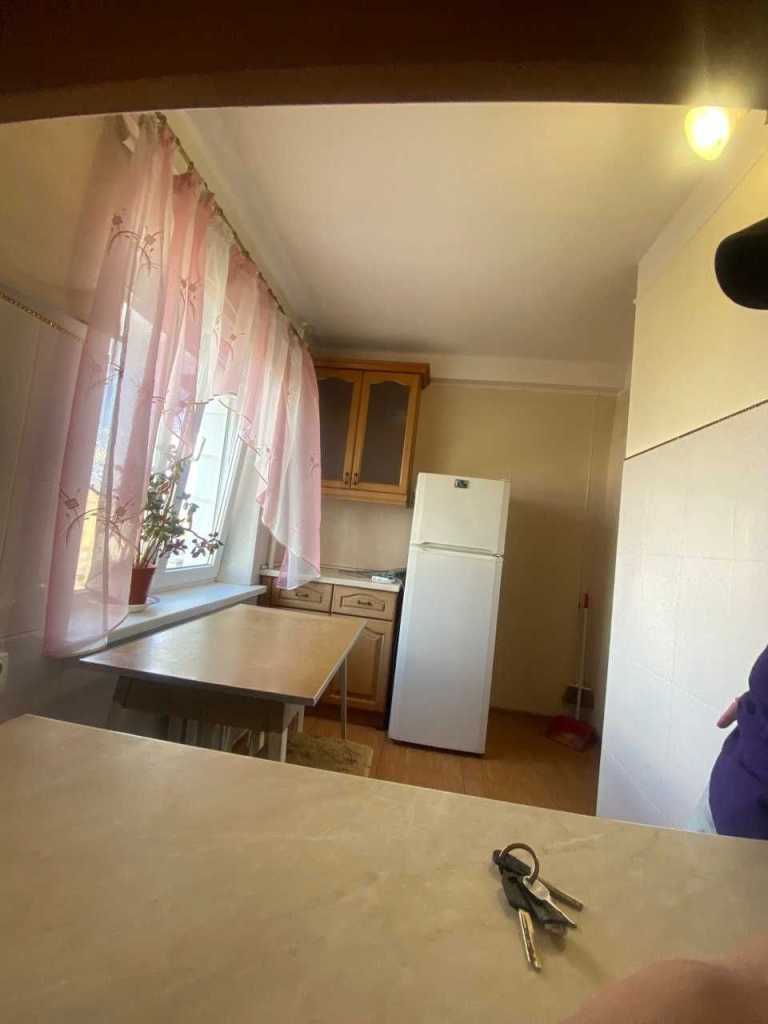 Оренда 3-кімнатної квартири 62 м², Кирилівська вул., 117