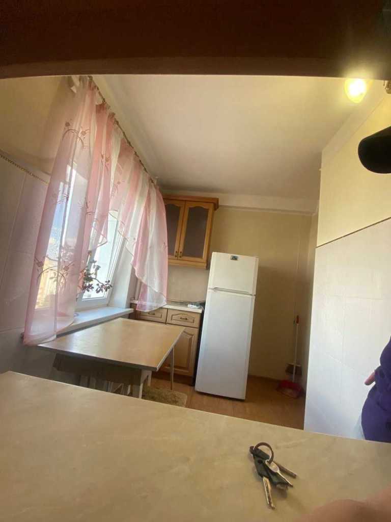 Оренда 3-кімнатної квартири 62 м², Кирилівська вул., 117