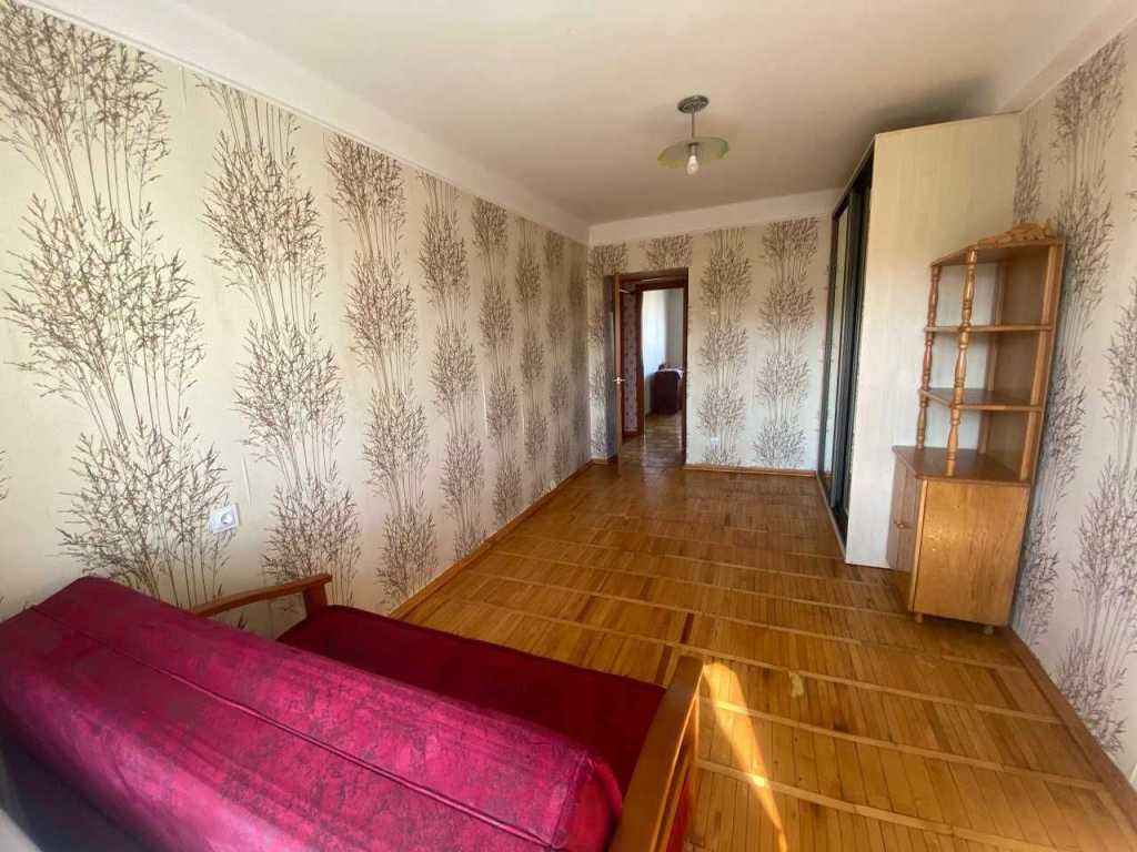 Оренда 3-кімнатної квартири 62 м², Кирилівська вул., 117