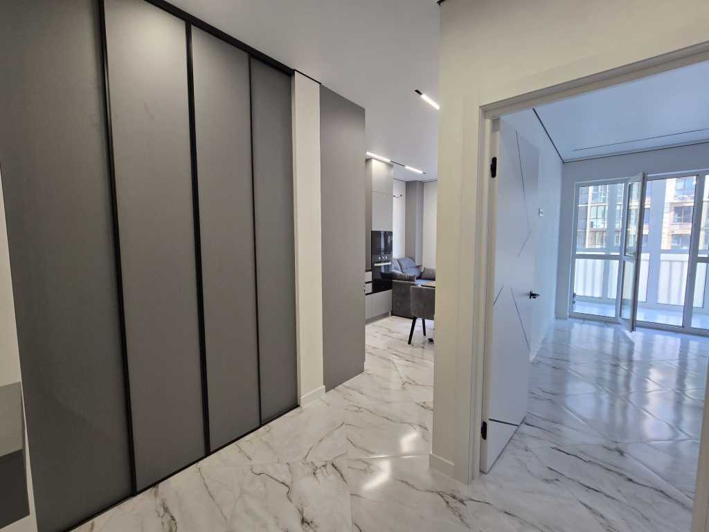 Продажа 1-комнатной квартиры 40 м², Метрологическая ул., 107