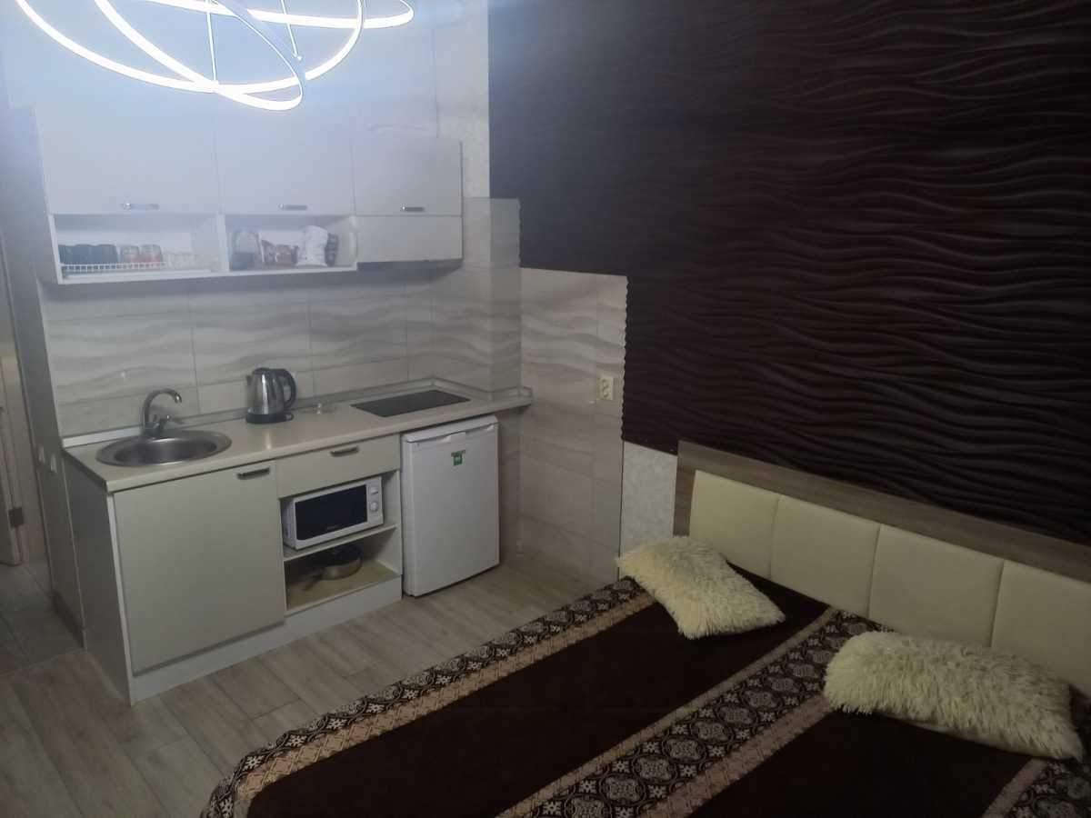 1-комнатная квартира посуточно 27 м², Академика Сахарова ул., Бочарова, 44/6
