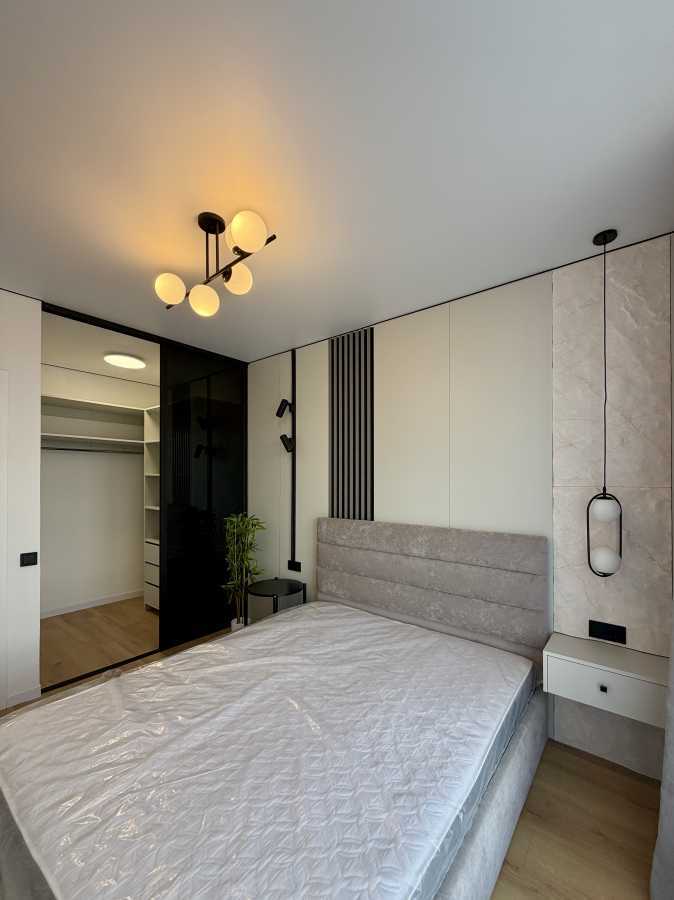 Продажа 1-комнатной квартиры 31 м², Институтская ул., 7/1