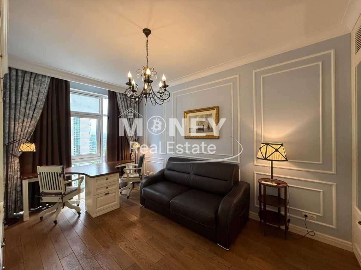 Аренда 3-комнатной квартиры 122 м², Зверинецкая ул., 47