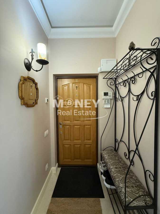 Аренда 3-комнатной квартиры 122 м², Зверинецкая ул., 47