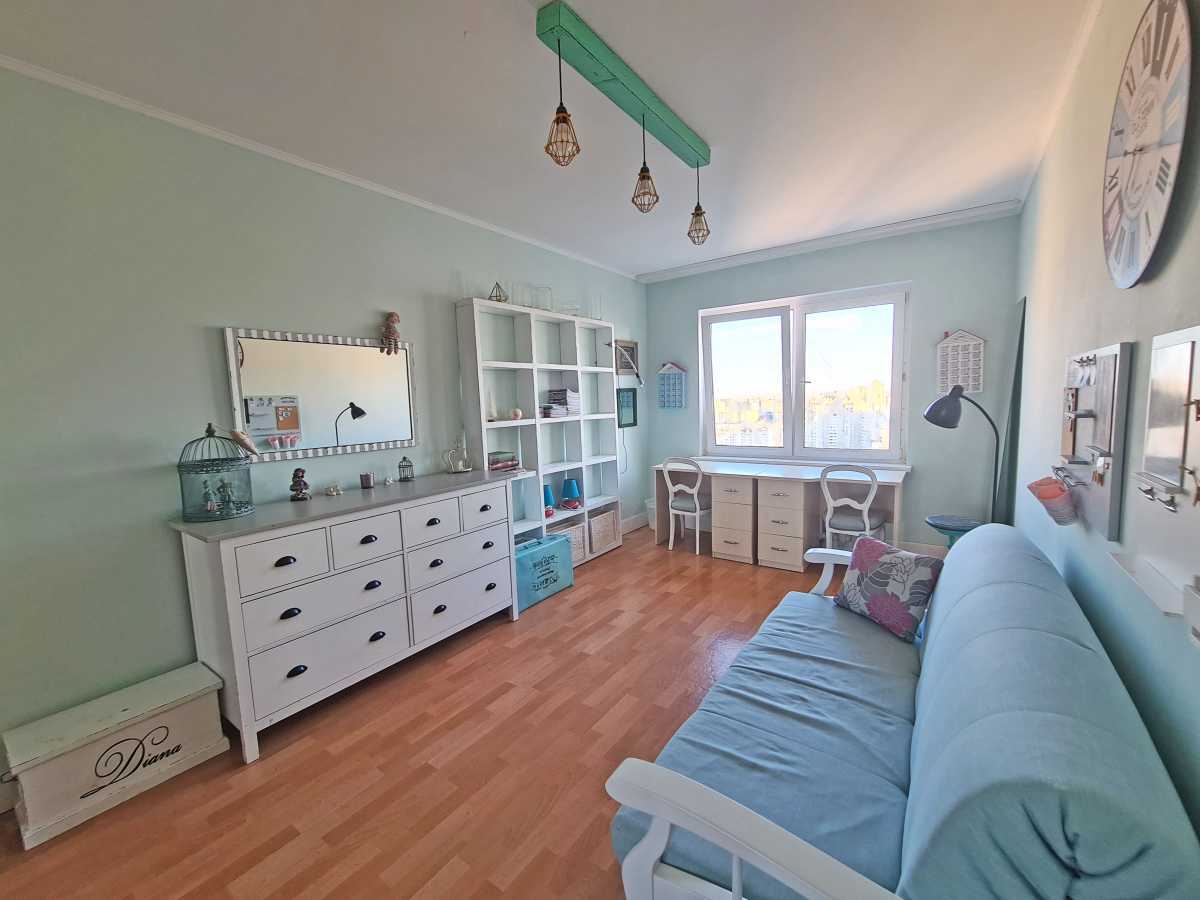 Аренда 3-комнатной квартиры 92 м², Милославская ул., 8
