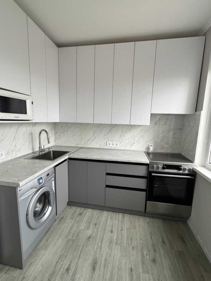Продажа 2-комнатной квартиры 55.8 м², Перова бул., 48Б