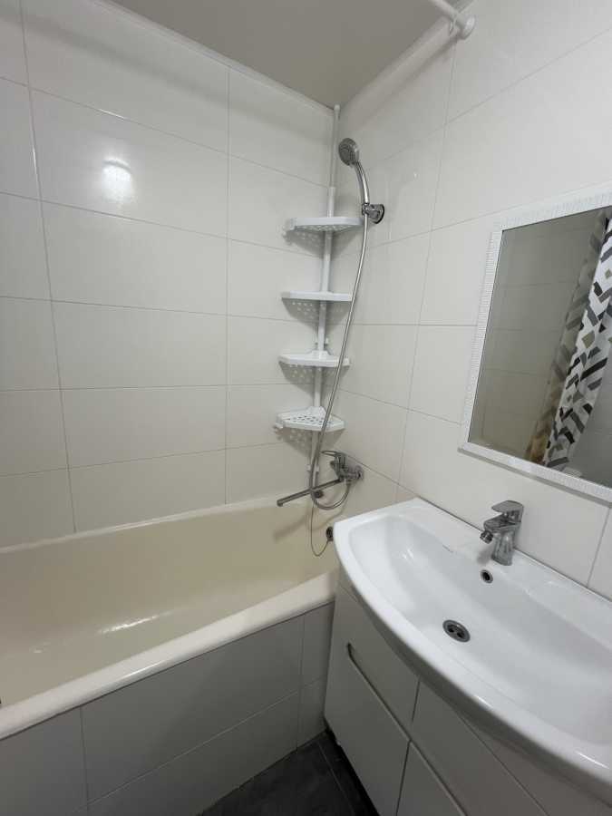 Продажа 2-комнатной квартиры 55.8 м², Перова бул., 48Б