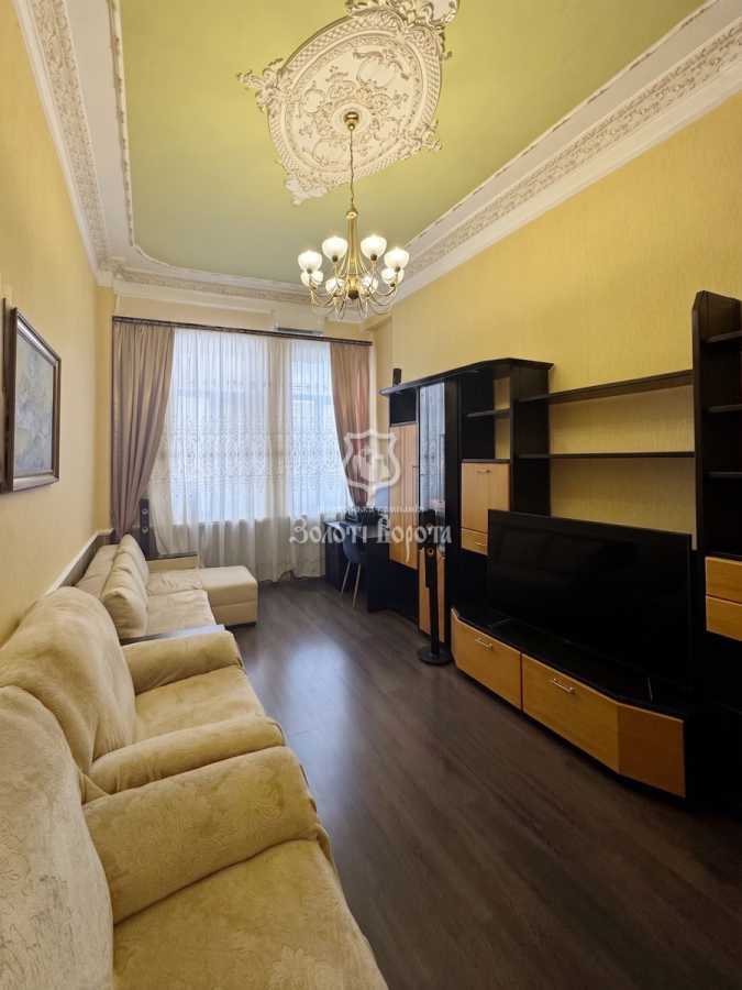 Продаж 2-кімнатної квартири 71 м², Інженерний пров., 4