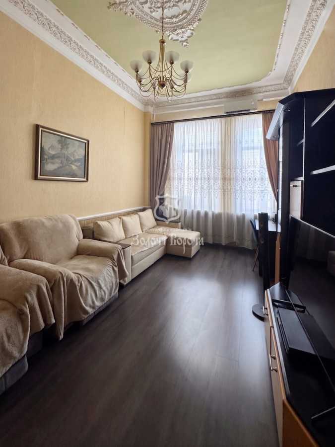 Продаж 2-кімнатної квартири 71 м², Інженерний пров., 4
